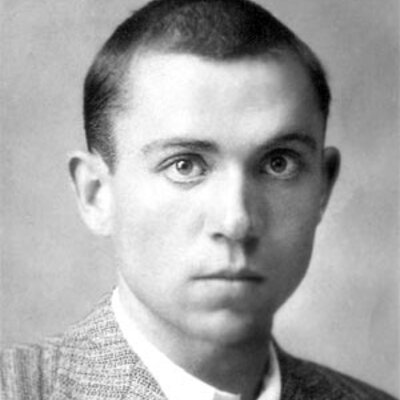 Timeline: MIGUEL HERNÁNDEZ