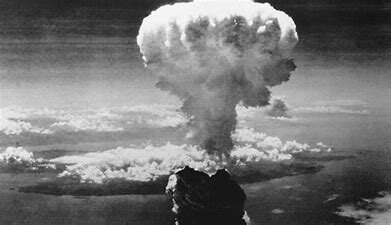BOMBAS ATÓMICAS DE HIROSHIMA Y NAGASAKI
