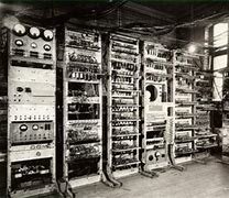 ORDENADORES DE PRIMERA GENERACION