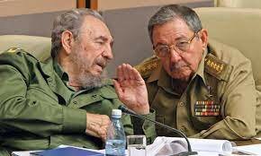 Fidel Castro anunció su renuncia como presidente de Cuba
