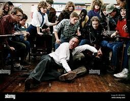 "Decreto presidencial; escuelas normales"