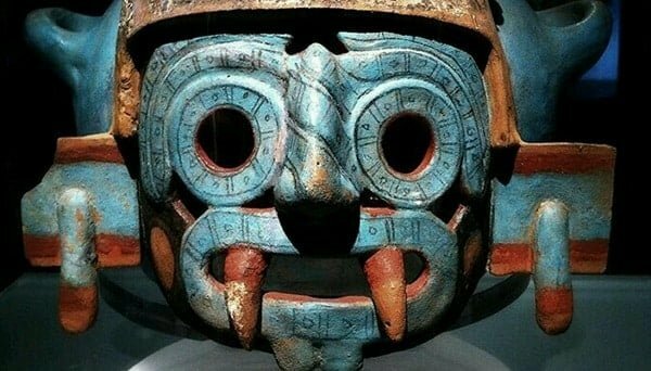 PERSONAJES IMPORTANTES