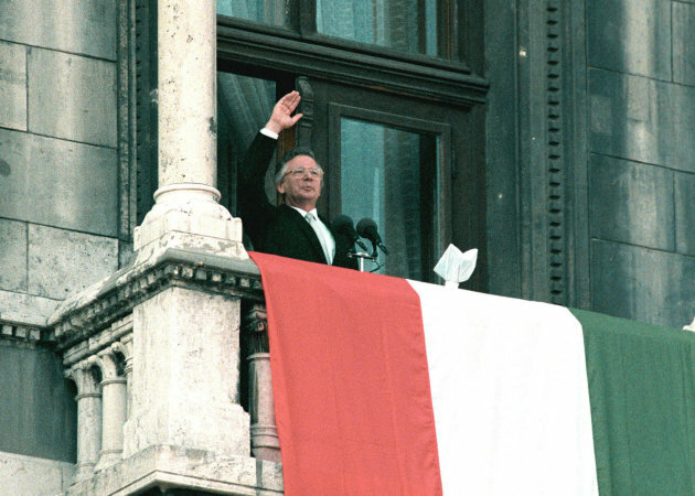 A rendszerváltás - és az Antall-kormány