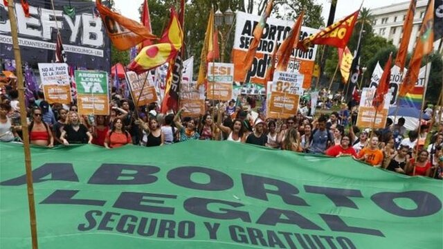 La memoria crítica en el nivel de los hechos(Legalización del aborto)