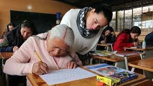 4. Meta EPT 4, reducción de niveles de analfabetismo y acceso a educación para adultos