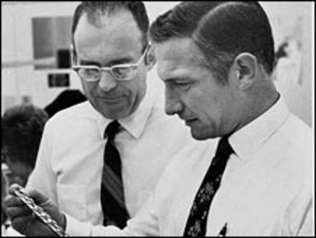 Robert Noyce y Gordon Moore