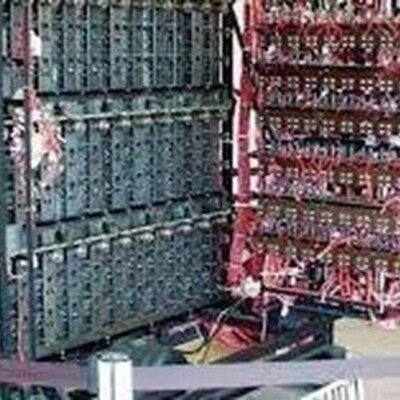 Timeline: Maquina universal