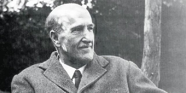 Muere su abuelo paterno,Vicente