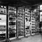 LA PRIMERA COMPUTADORA DEL MUNDO CON PROGRAMAS ALMACENADOS