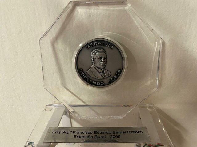 Medalha Fernando Costa
