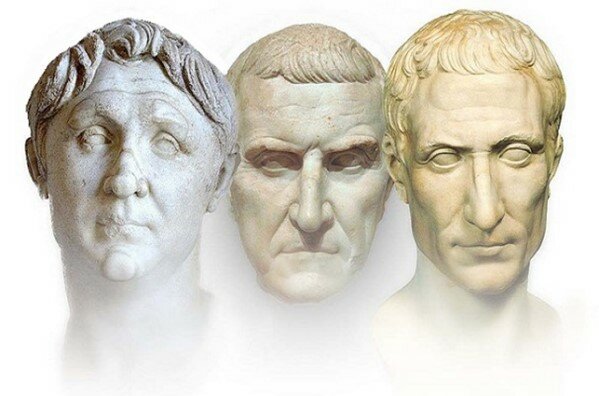 PRIMER TRIUNVIRATO