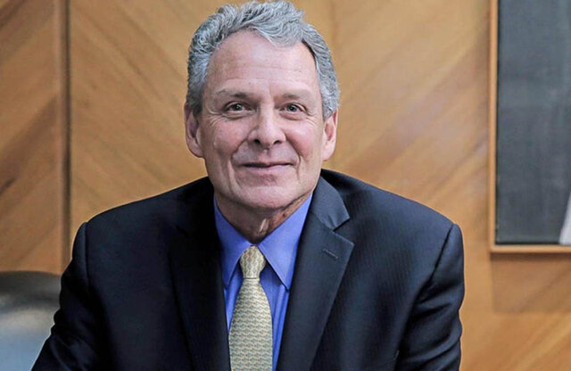 "Crisis e industrialización, las lecciones de los treinta” Juan José Echavarría