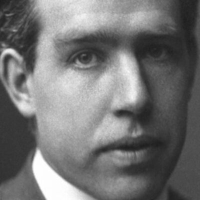 Timeline: Niels Bohr (1885-1962)