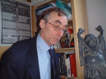 Robert Boyer con su obra "Économie et histoire: vers de nouvelles alliances?"