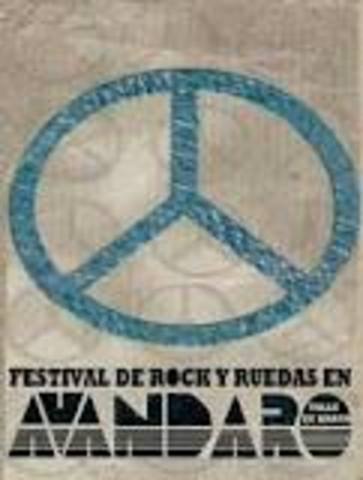 El promotor de cultura  Juan González Izquierdo  visita la Facultad