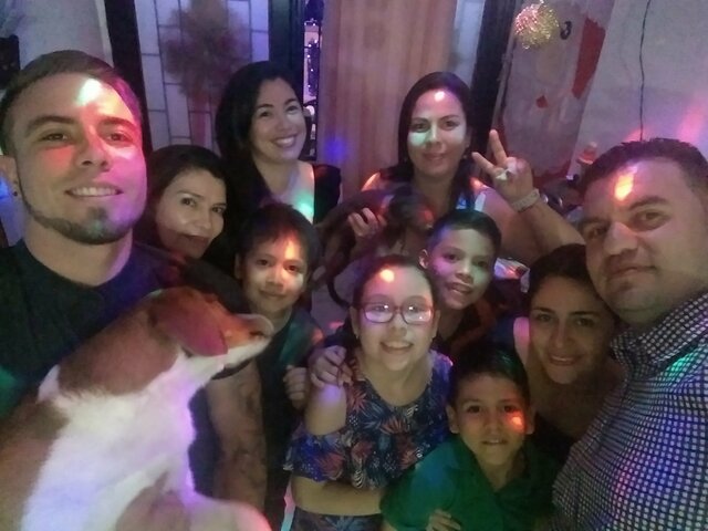 Pasando  Año Nuevo  con la familia de Mamá