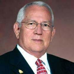 Junio 28 Micheletti asume el poder