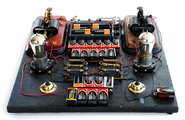 Circuito multivibrador o biestable (Flip Flop)