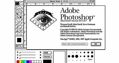 Aparece la primera versión de Photoshop y Tim Berners-Lee desarrolla la web con lenguaje HTML.