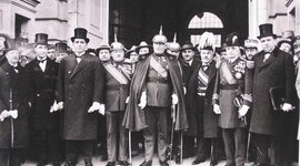 Timeline: EJE CRONOLÓGICO UNIDAD 9: La crisis del Sistema de la Restauración y la caída de la Monarquía (1902-1931). La Dictadura de Primo de Rivera (1923-1930).
