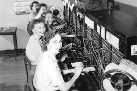 El internet, una revolución de lo digital a lo real. Un poco de historia.