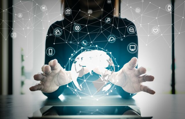 LA EXPLOCION DEL INTERNET Y LA WEB 2.0