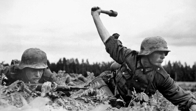 Allies under US launch D-day