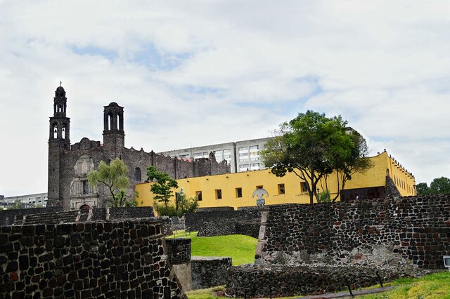 Fundacion del Colegio de Santa Cruz