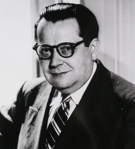 Administracion Sistematica -Ludwing Von Bertalanffy (1901-1972)