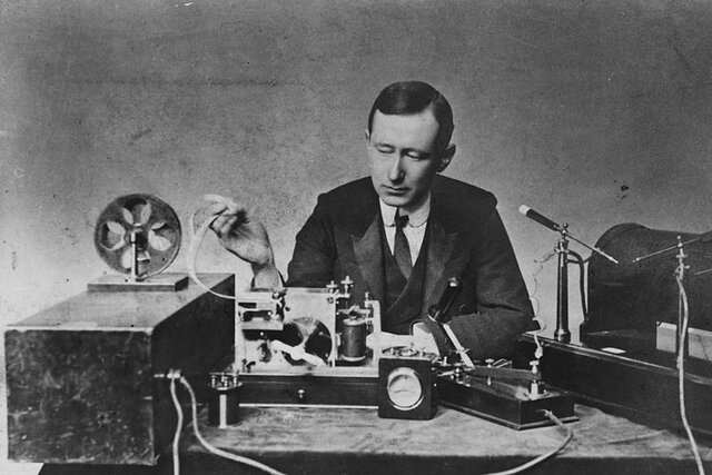 Primera Estación de Radio