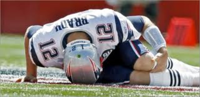 Tom  Brady injured