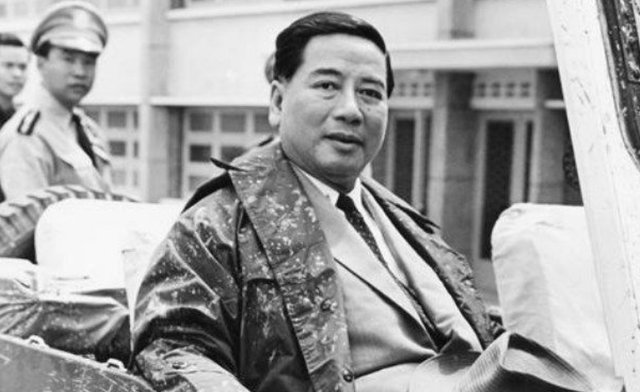 Ngô Đình Diệm làm tổng thống