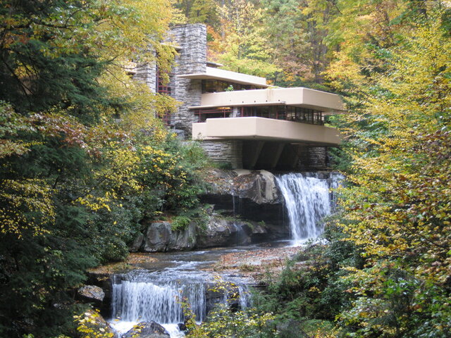 Fallingwater - Frank Lloyd