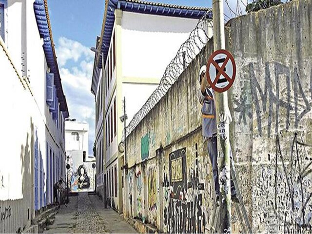 MAIS PLACAS – Sinalização já foi instalada nos arredores do Museu Regional vetando estacionamento