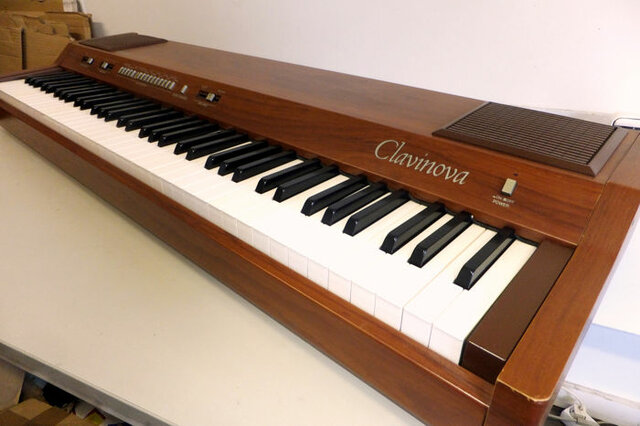 the first yamaha electric piano