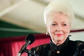 Democrat Ann Richards becomes the first woman governor of Texas.in her own right
