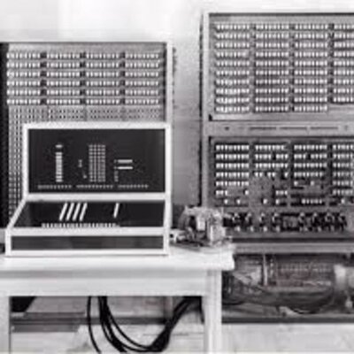 Timeline: COMPUTADORAS  DIJITALES