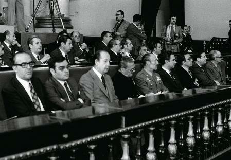 Aprovació de la Constitució