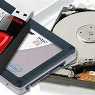 Timeline: LAS TECNOLOGIAS DE ALMACENAMIENTO