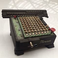 Pascual inventa la maquina de calcular