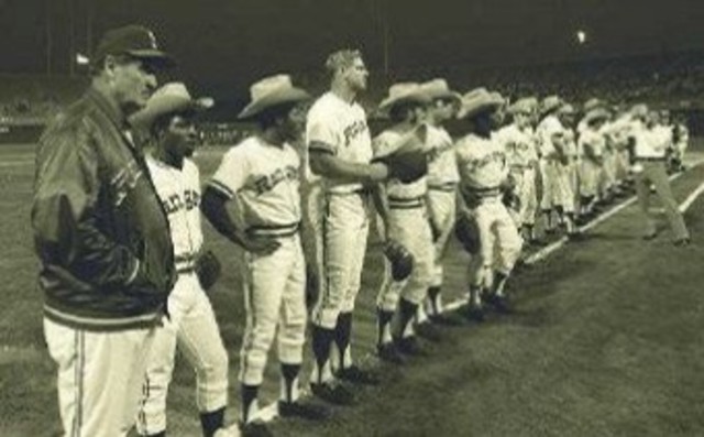 First Professional Baseball Team
