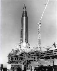 Primer satelite estadounidense: Score