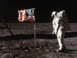 Neil Armstrong llega a la luna