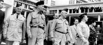 Marzo: De Gaulle retira a Francia del aparato militar de la OTAN