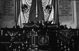 Se privatizan dos canales de televisión