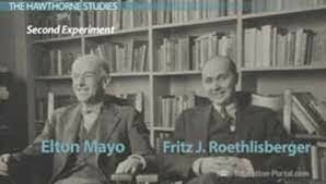 Elton Mayo y F. J. Roethlisberger