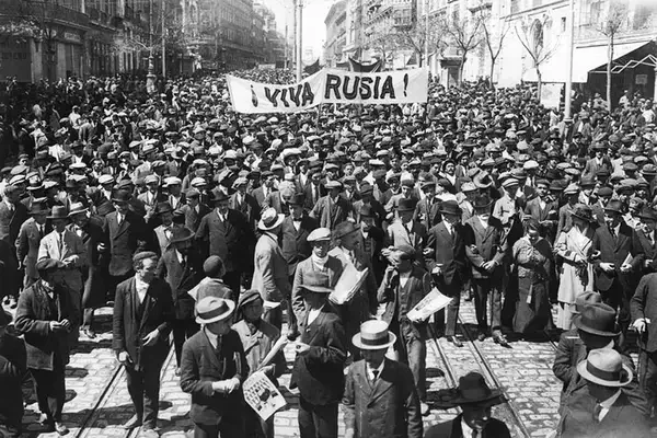 Numerosos desórdenes revolucionarios.