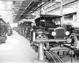 Industrialisation des premiers véhicules