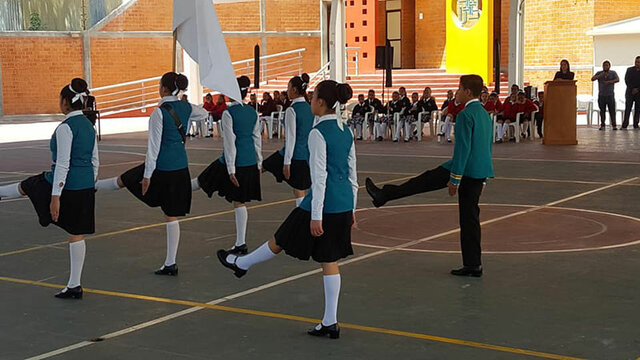 Formo parte de la escolta por segunda vez