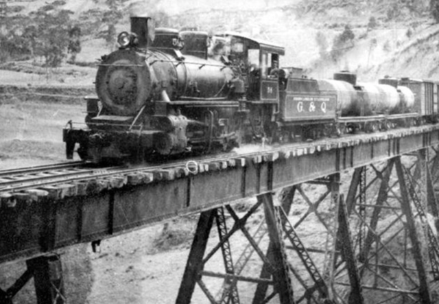 Culminación de la construcción del ferrocarril